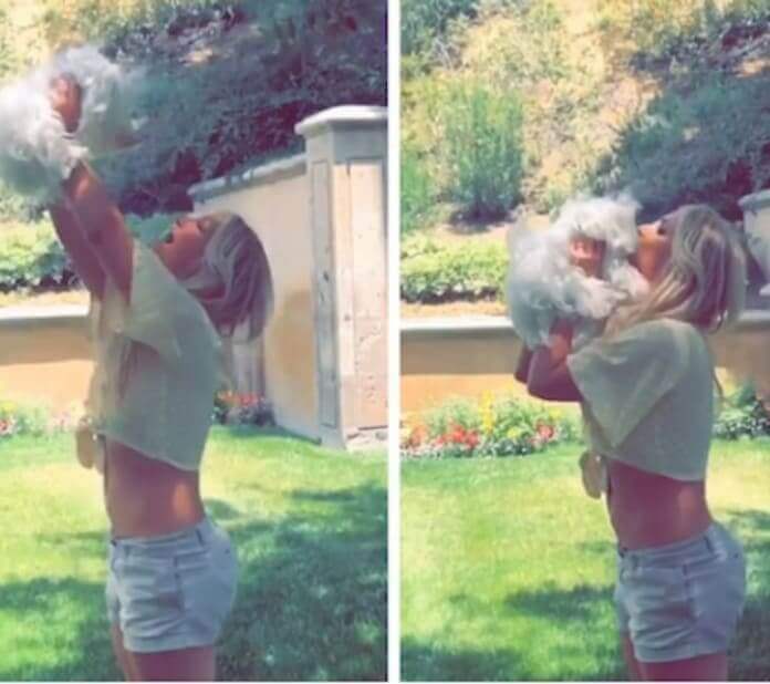 britney and her dogs