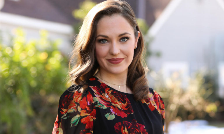 Broadway’s Superstar Laura Osnes Denies the Rumors of Being Fired From the Production Due to Covid Vaccination Refusal