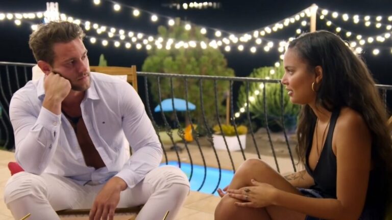 Watch Ex on the Beach Couples Outside USA on MTV 